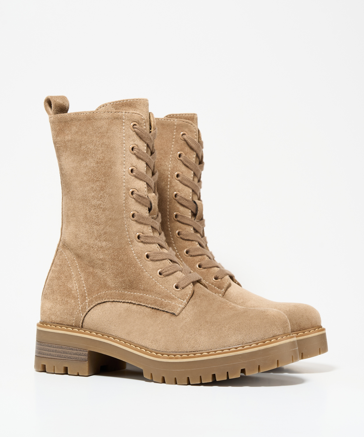 Botins rasos militares